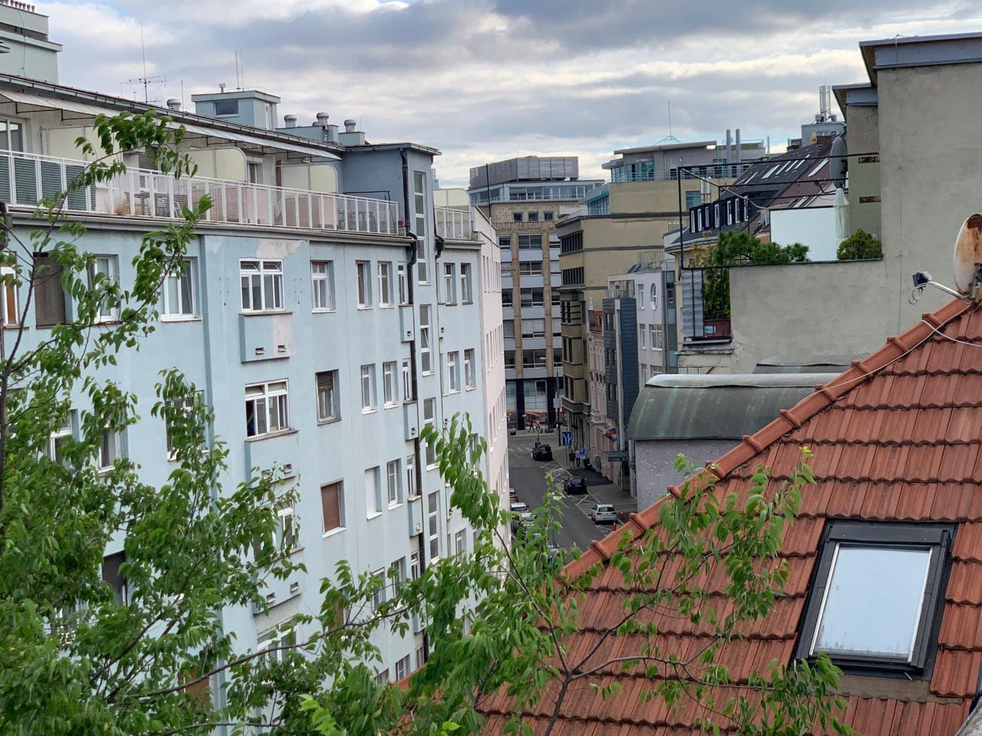 Nice Life - Luxury Apartment In The Old Town. Братислава Екстер'єр фото
